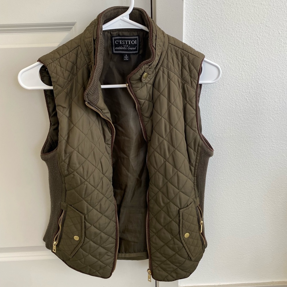 Women's green vest, size S
